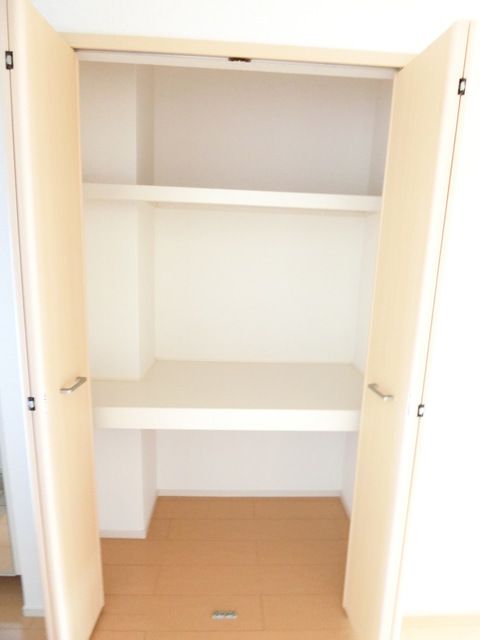 ��ʌ��@�c�s����R���ڂ̃A�p�[�g�̎��[