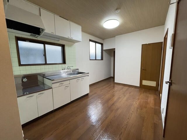 ��ʌ��������܎s��{��O���P���ڂ̃A�p�[�g�̂��̑�