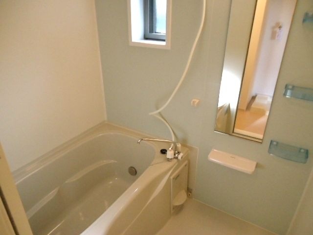 ��ʌ��k�����S�ɓޒ����h��S���ڂ̃A�p�[�g�̃o�X