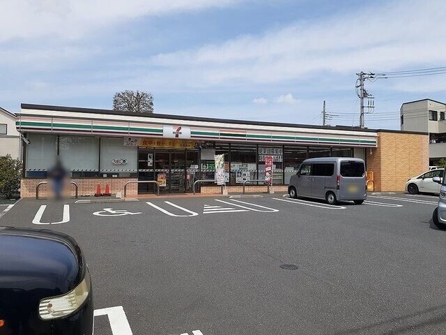 ��ʌ������s�������̃A�p�[�g�̎���