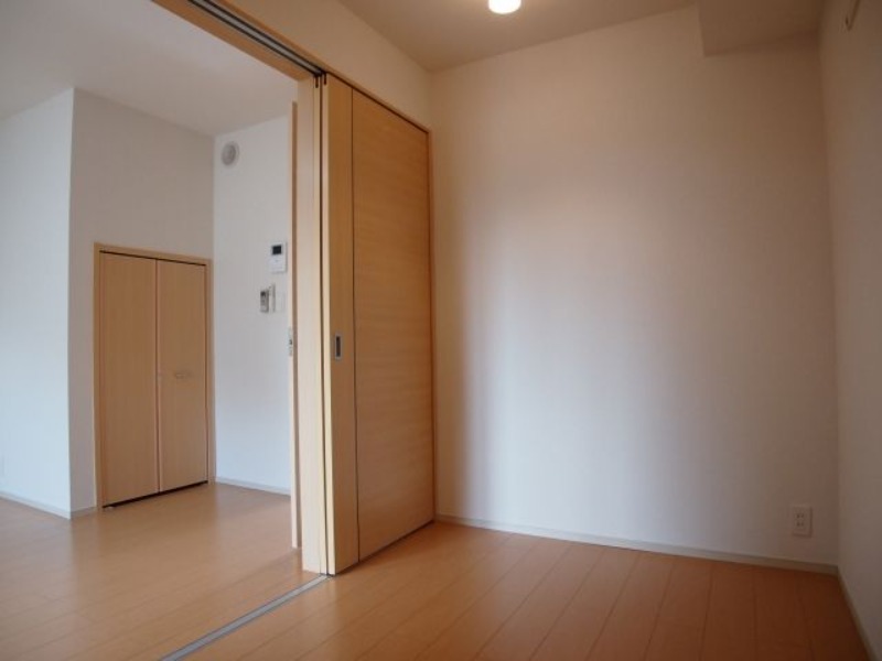 ��ʌ��������܎s�����擌��{�V���ڂ̃A�p�[�g�̂��̑������E�X�y�[�X