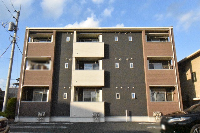 ��ʌ��k�����S�ɓޒ����P����197�̃A�p�[�g�̌����O��