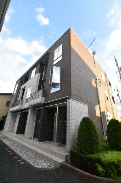 ��ʌ��k�����S�ɓޒ����P���ڂ̃A�p�[�g�̃G���g�����X