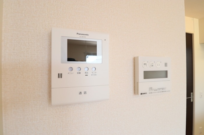 ��ʌ��k�����S�ɓޒ������Q���ڂ̃A�p�[�g�̂��̑�