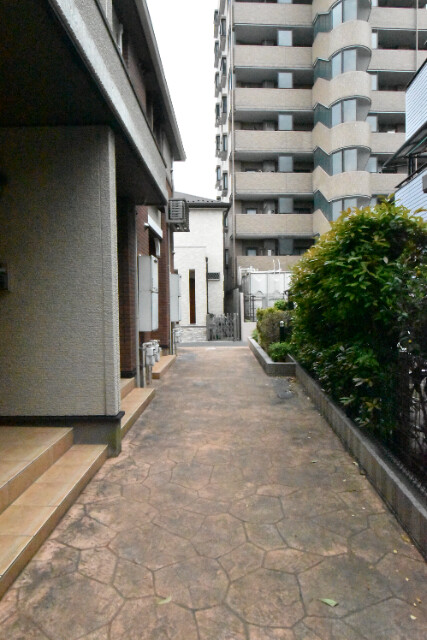 ��ʌ��z�J�s�k�z�J�Q���ڂ̃A�p�[�g�̃G���g�����X