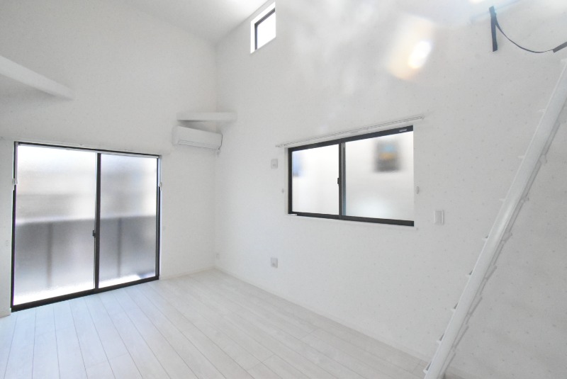 ��ʌ�����s���ԂP���ڂ̃A�p�[�g�̂��̑������E�X�y�[�X