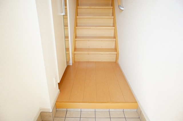 ��ʌ��z�J�s���C�N�^�E���P���ڂ̃A�p�[�g�̌���