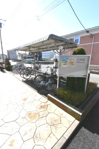 ��ʌ��z�J�s���C�N�^�E���P���ڂ̃A�p�[�g�̂��̑�