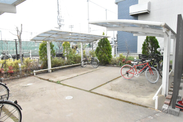 ��ʌ��z�J�s���C�N�^�E���V���ڂ̃A�p�[�g�̂��̑�