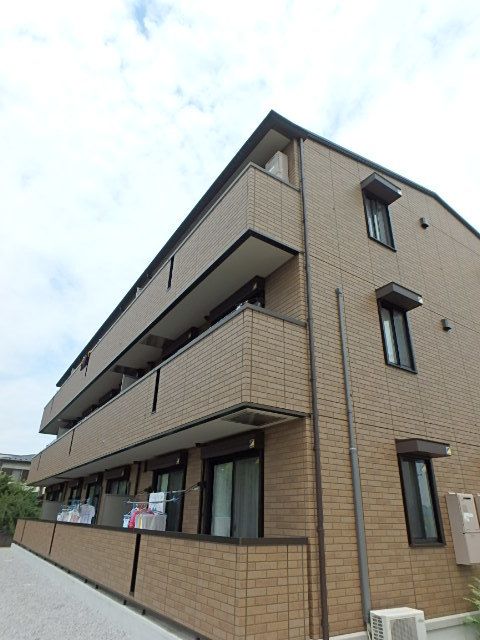 ��ʌ��������܎s������厚�쒆��622-1�̃A�p�[�g�̌����O��