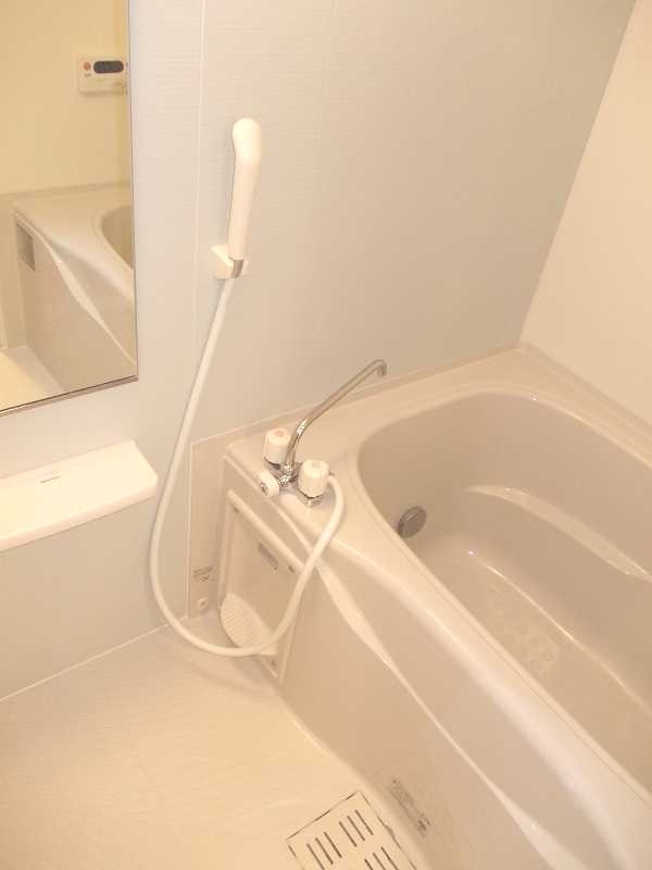 ��ʌ��z�J�s���C�N�^�E���Q���ڂ̃A�p�[�g�̃o�X