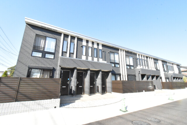 ��ʌ�����s�厚���s�̃A�p�[�g�̌����O��