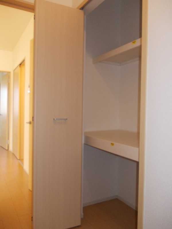 ��ʌ��z�J�s���C�N�^�E���Q���ڂ̃A�p�[�g�̎��[