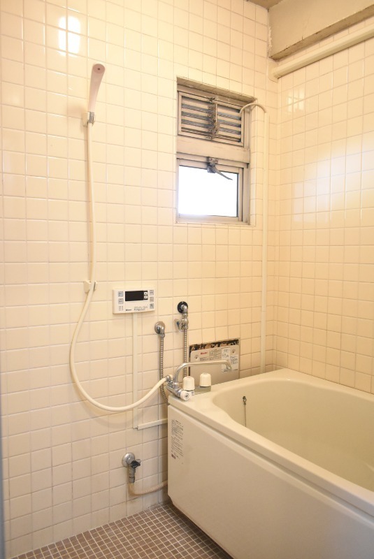 ��ʌ��������܎s�΋�R��P���ڂ̃}���V�����̃o�X