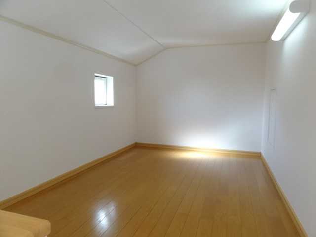 ��ʌ��������܎s��{��㏬���̃e���X�n�E�X�̂��̑������E�X�y�[�X