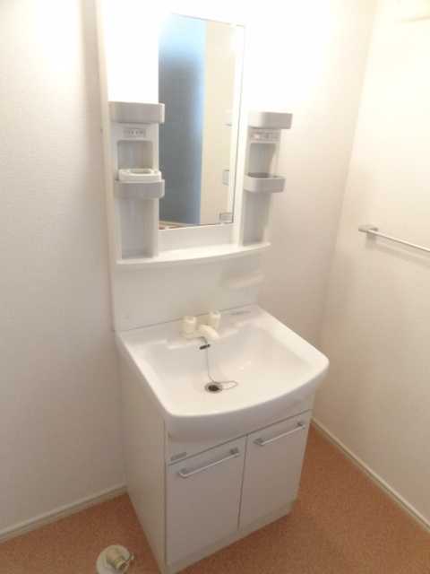 ��ʌ��������܎s��{��㏬���̃e���X�n�E�X�̐��ʏ�