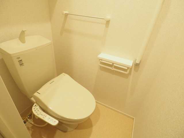 ��ʌ��z�J�s�{�{���R���ڂ̃A�p�[�g�̃g�C��