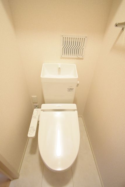 ��ʌ��@�c�s���V�h�U���ڂ̃A�p�[�g�̃g�C��