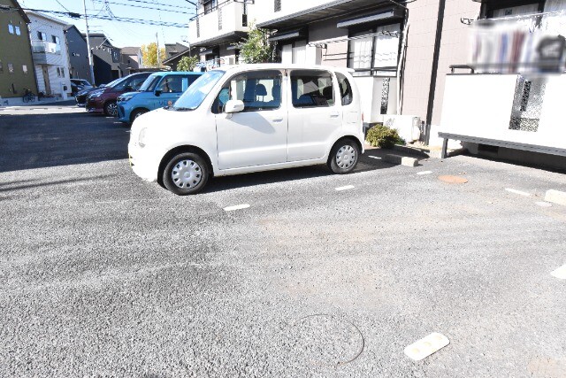 ��ʌ��������܎s�΋�n��P���ڂ̃A�p�[�g�̒��ԏ�