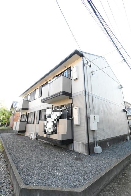 ��ʌ��������܎s������厚����717-4�̃A�p�[�g�̌����O��