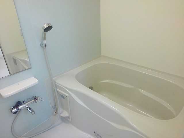 ��ʌ��z�J�s�{�{���T���ڂ̃A�p�[�g�̃o�X