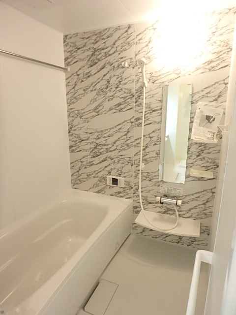 ��ʌ��������܎s�k��{�����̃A�p�[�g�̃o�X