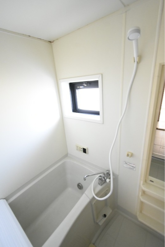 ��ʌ��������܎s�k��g�쒬�P���ڂ̃A�p�[�g�̃o�X