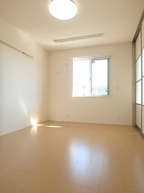 ��ʌ��������܎s�k��{�����̃A�p�[�g�̂��̑������E�X�y�[�X