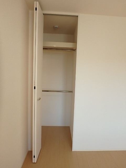 ��ʌ��������܎s�k��{�����̃A�p�[�g�̎��[