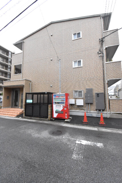 ��ʌ������s�����P���ڂ̃A�p�[�g�̌����O��