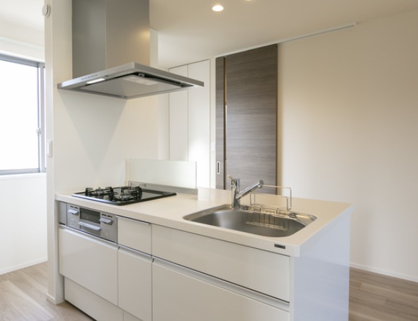 ��ʌ�����s�厚���̃}���V�����̃L�b�`��