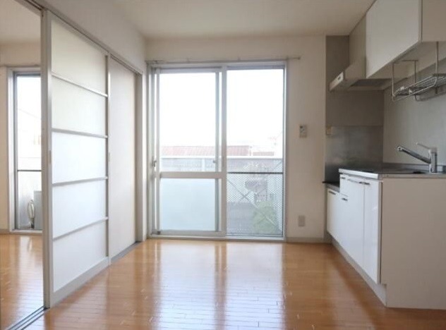 ��ʌ��������܎s������厚����O�̃A�p�[�g�̋��ԁE���r���O