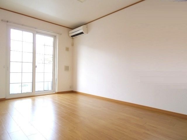 ��ʌ��k�����S�ɓޒ����h��S���ڂ̃A�p�[�g�̋��ԁE���r���O