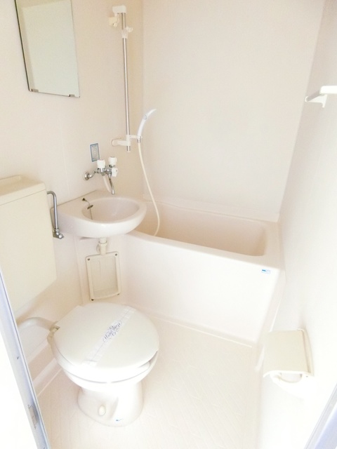 ��ʌ�����s�厚�����̃A�p�[�g�̃o�X