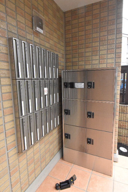 ��ʌ������s�����P���ڂ̃A�p�[�g�̂��̑�