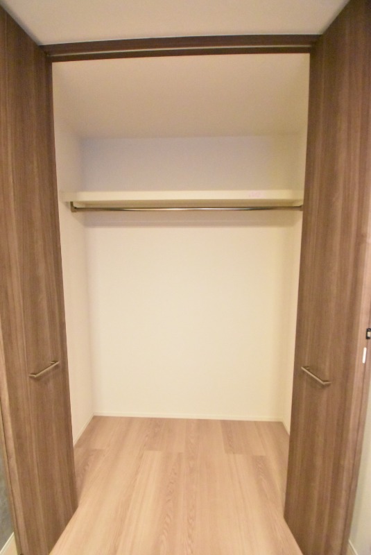 ��ʌ��������܎s��{��y�蒬�R���ڂ̃A�p�[�g�̎��[