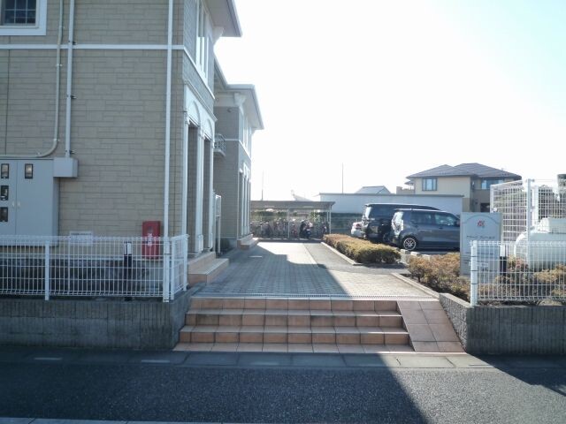 ��ʌ��k�����S�ɓޒ����h��S���ڂ̃A�p�[�g�̃G���g�����X