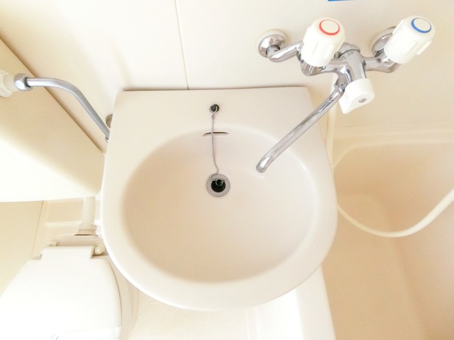 ��ʌ�����s�厚�����̃A�p�[�g�̐��ʏ�