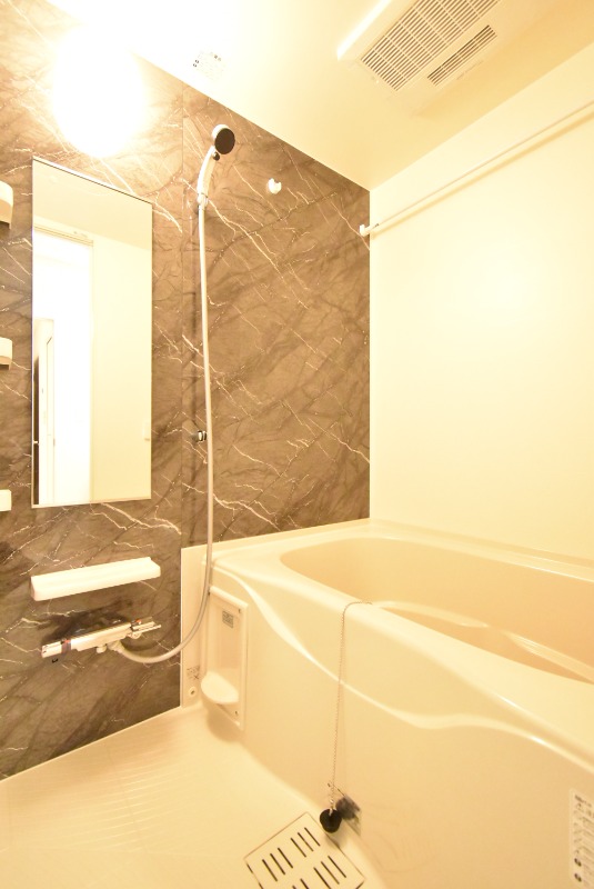 ��ʌ������s�������̃A�p�[�g�̃o�X