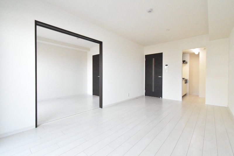 ��ʌ��������܎s�΋�����S���ڂ̃}���V�����̋��ԁE���r���O