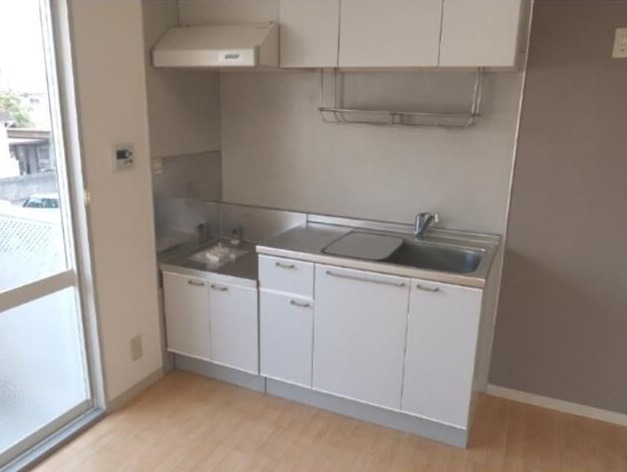 ��ʌ��������܎s������厚����O�̃A�p�[�g�̃L�b�`��