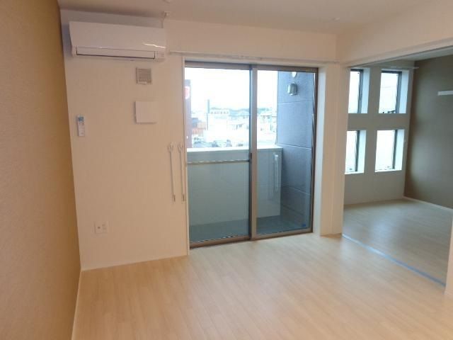 ��ʌ��������܎s��΋擌���P���ڂ̃A�p�[�g�̂��̑������E�X�y�[�X