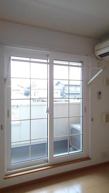 ��ʌ��������܎s��΋�{���Q���ڂ̃A�p�[�g�̃o���R�j�[