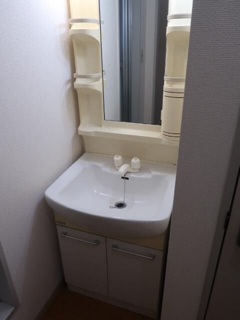 ��ʌ��������܎s������厚����O�̃A�p�[�g�̐��ʏ�