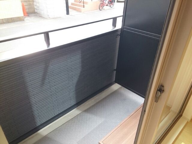 ��ʌ�����s�씵���J�P���ڂ̃A�p�[�g�̃o���R�j�[