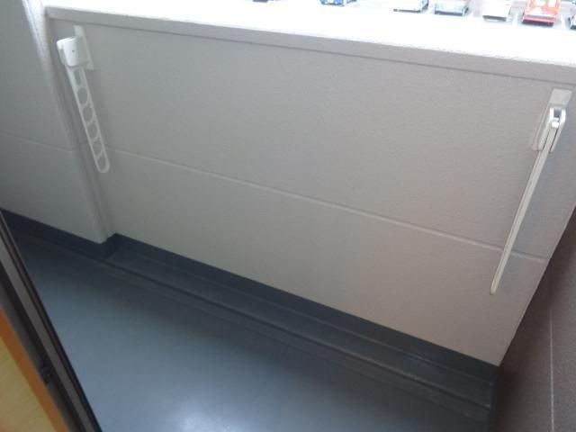 ��ʌ��������܎s��΋擌���P���ڂ̃A�p�[�g�̃o���R�j�[