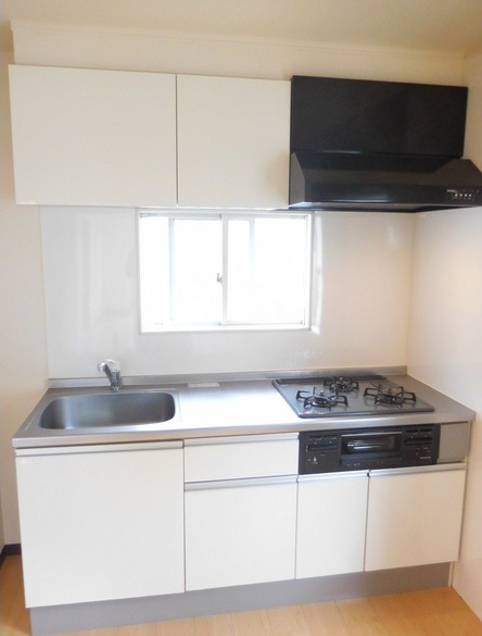 ��ʌ��������܎s�k��ޗǒ��̃A�p�[�g�̃L�b�`��