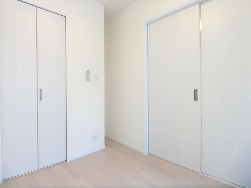 ��ʌ��z�J�s�o�˒��̃A�p�[�g�̂��̑������E�X�y�[�X