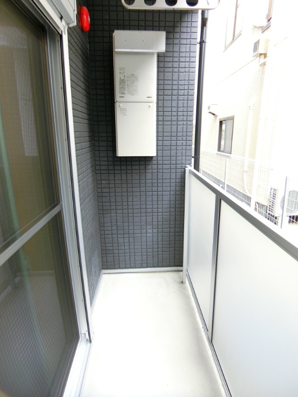 ��ʌ��z�J�s�o�˒��̃A�p�[�g�̃o���R�j�[