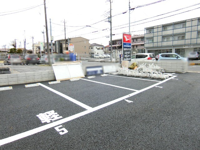 ��ʌ��z�J�s�o�˒��̃A�p�[�g�̒��ԏ�